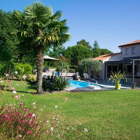 Wine Hote Chambre D'Hotes Le Pian-Medoc Екстер'єр фото
